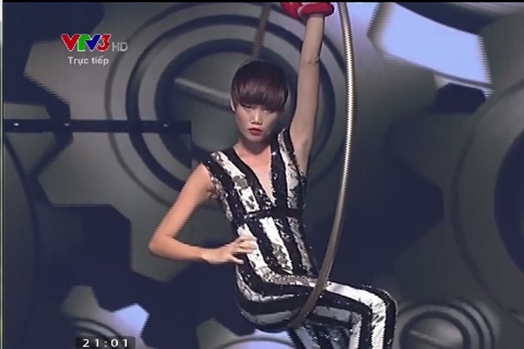 Huong Ly dang quang Vietnam’s Next Top Model 2015-Hinh-8